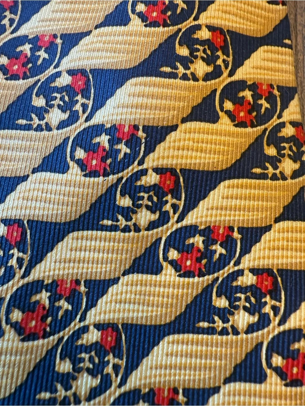 Pierre Balmain Paris 100% Silk Floral Geometric Necktie Gold Navy Red 3.5”